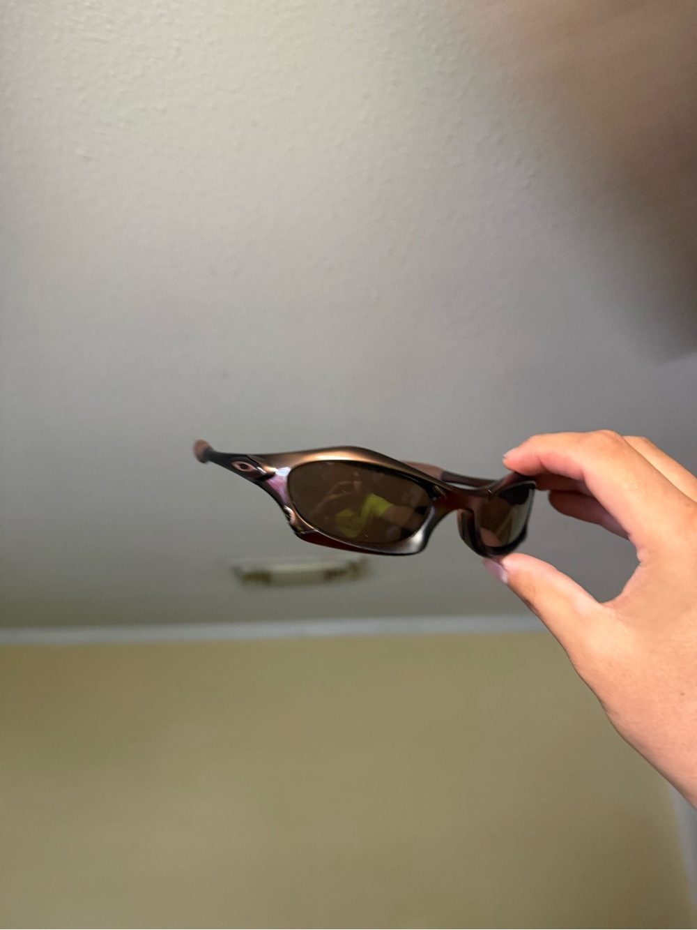 Oaks Women's Brown Sport Sunglasses - Stylish UV Protection